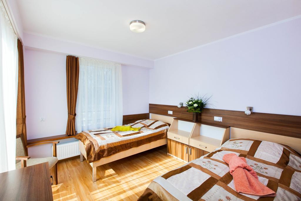 Sanatorium Zbyszko Hotel Busko-Zdrój Pokój zdjęcie